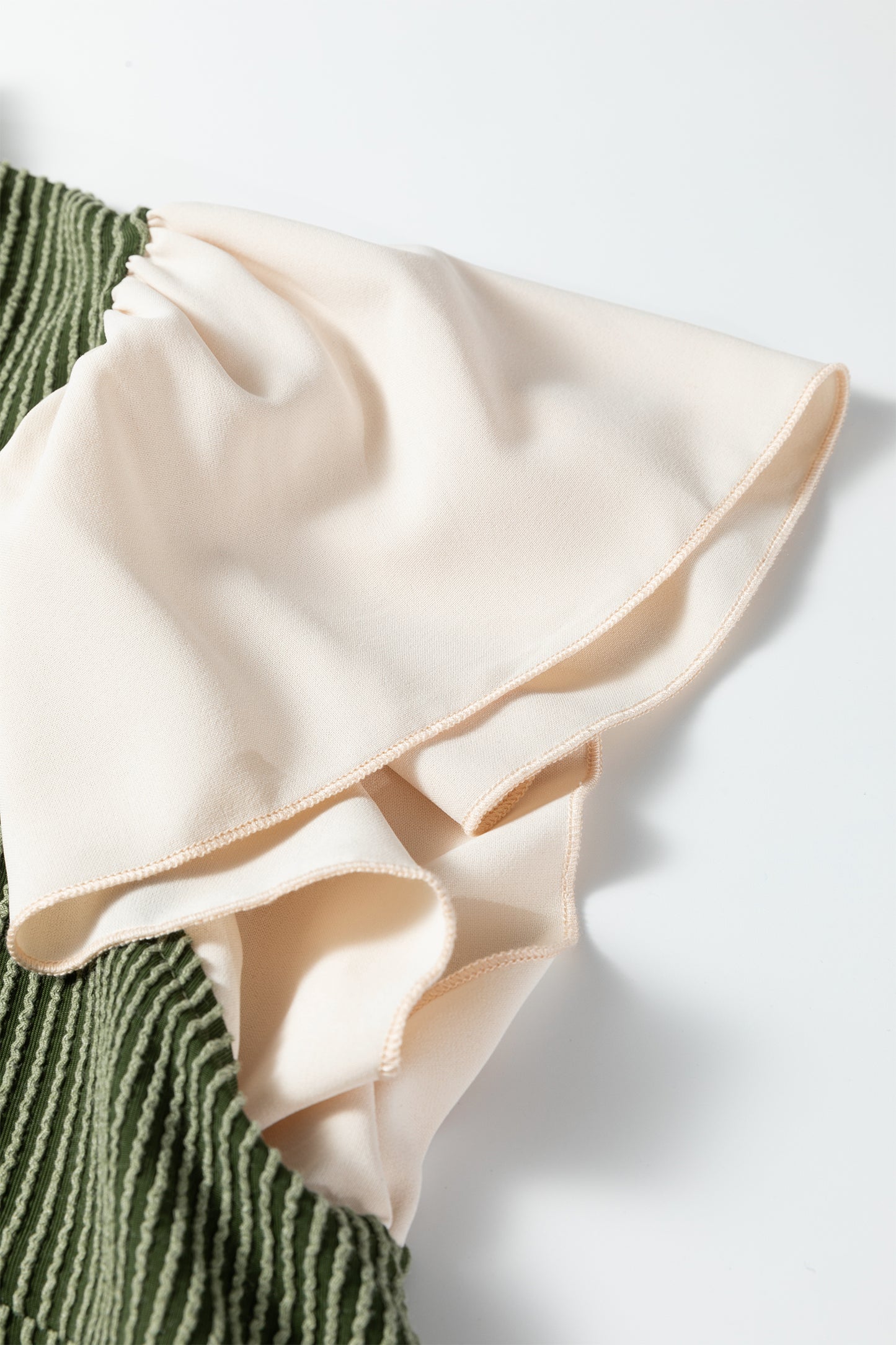 Black Plus Size Contrast Frilled Neckline Ruffled Short Sleeve Ribbed Textured Blouse