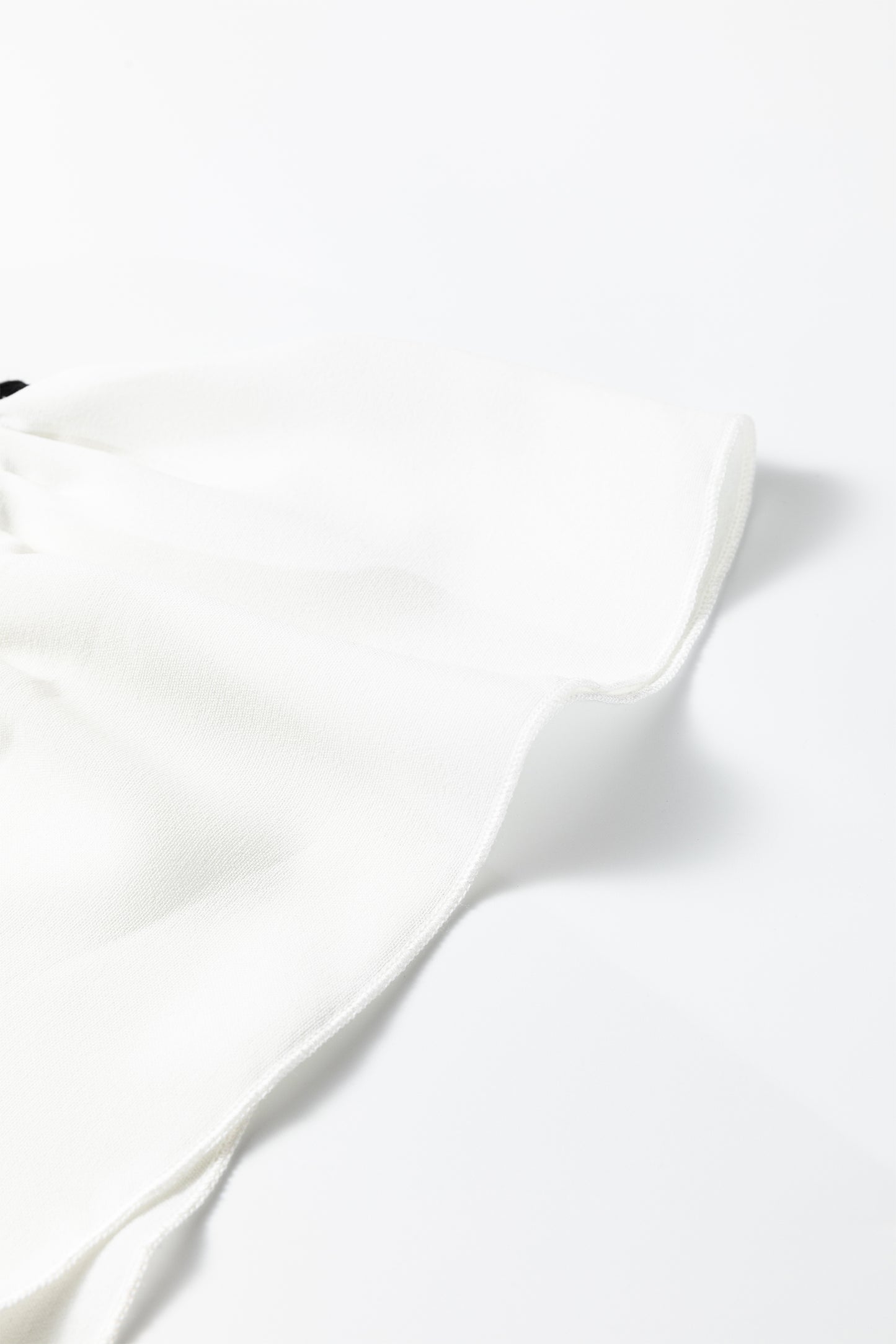 Black Plus Size Contrast Frilled Neckline Ruffled Short Sleeve Ribbed Textured Blouse